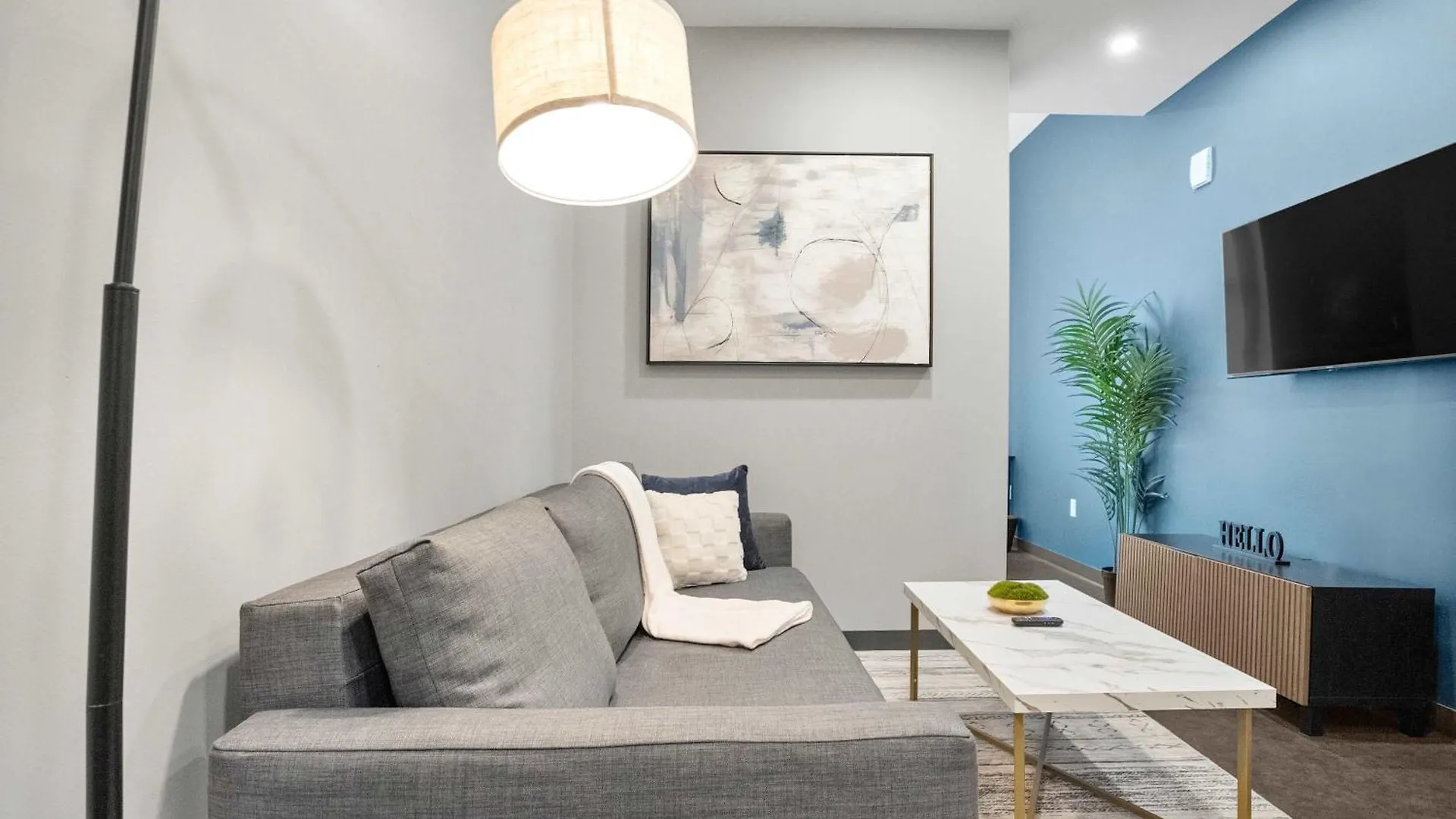 CozySuites Modern 1BR in Downtown Pitts #5 Pittsburgh 0*,